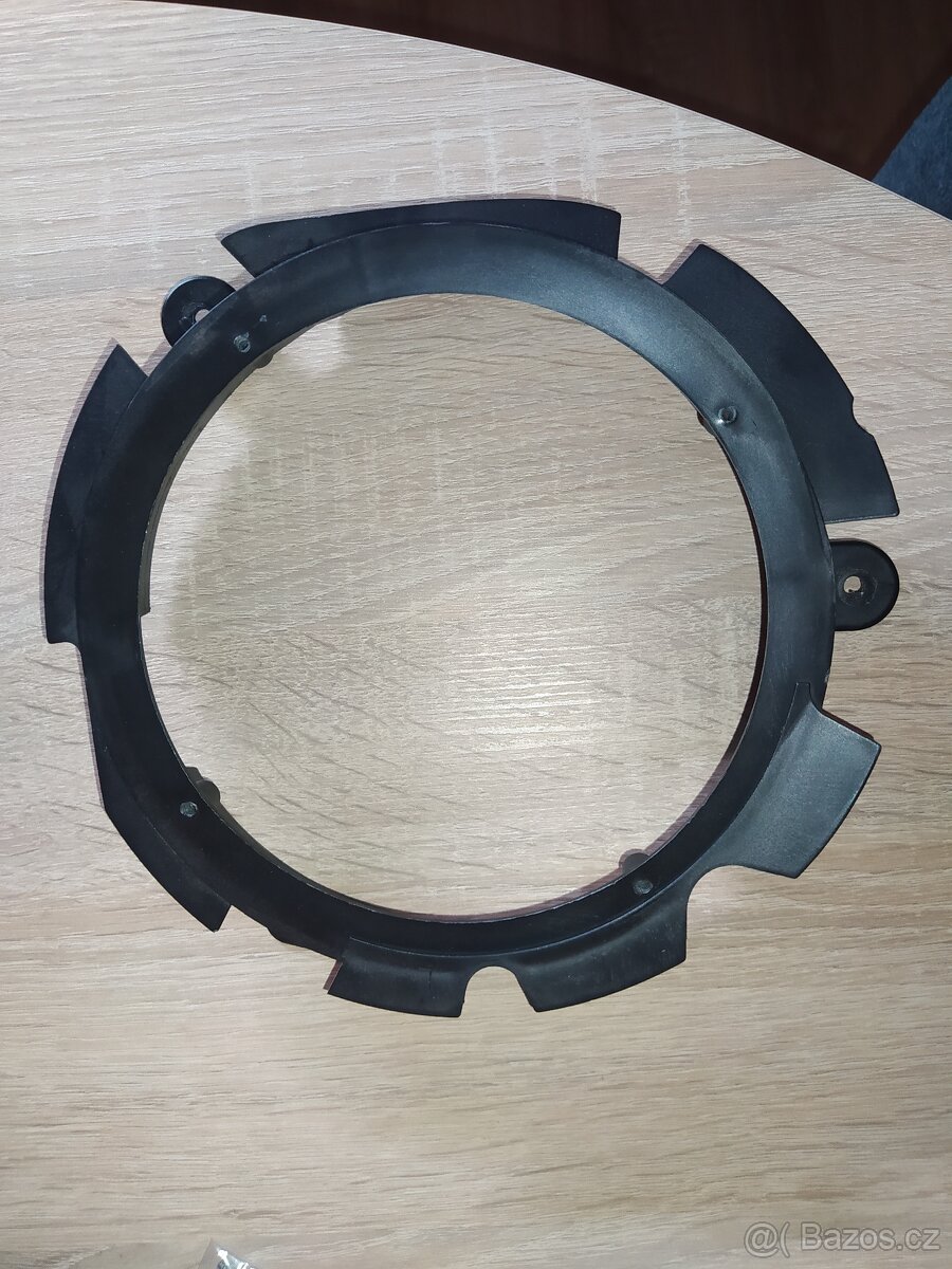 Octavia 1 origo MDF plastové podložky pro reproduktor