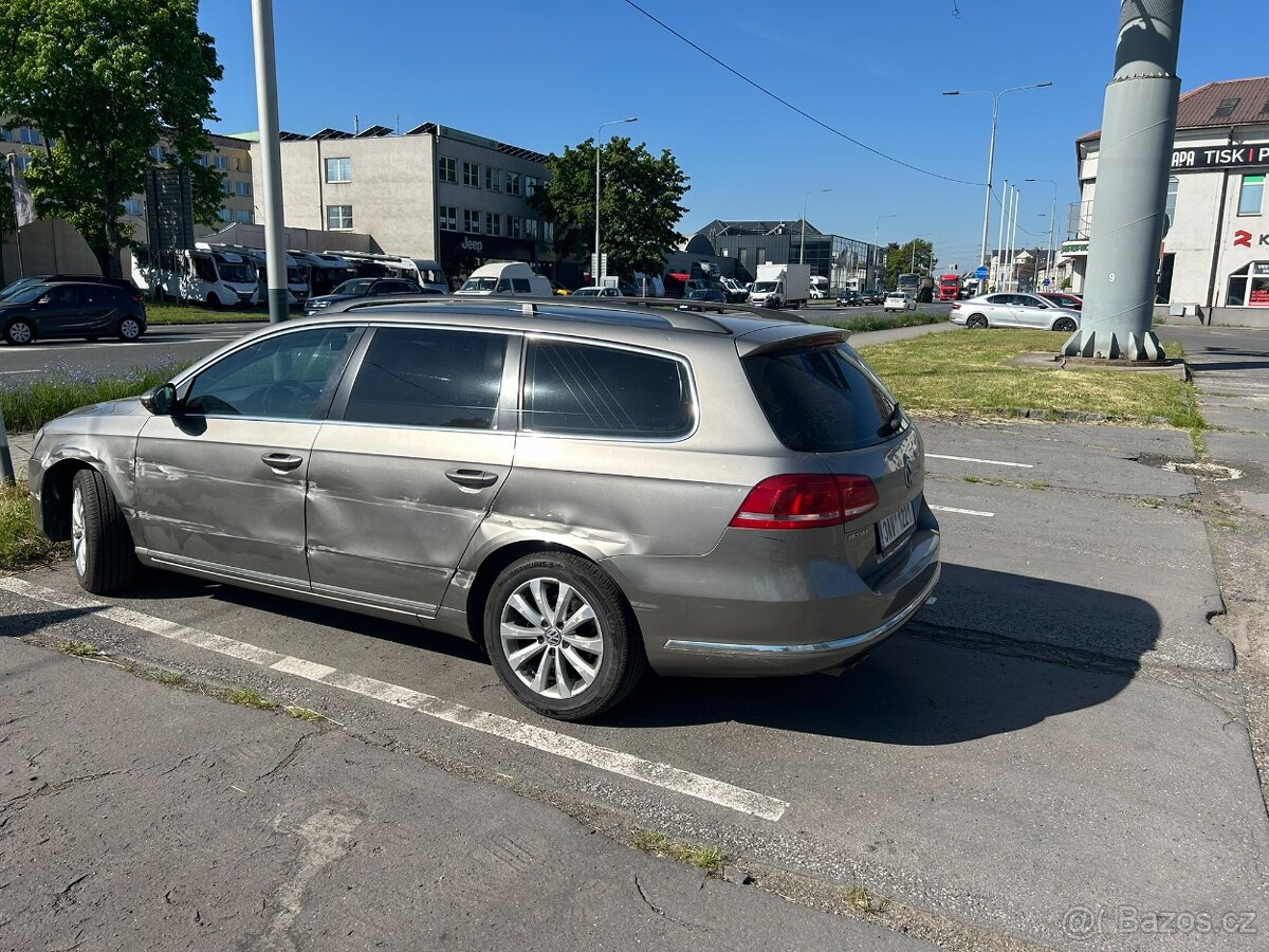 Volkswagen Passat Variant - kombi