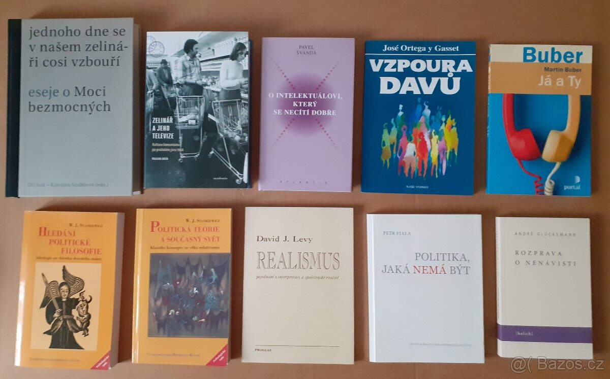 Politologie Agamben, Stankiewicz, Fiala, Snyder, Švanda
