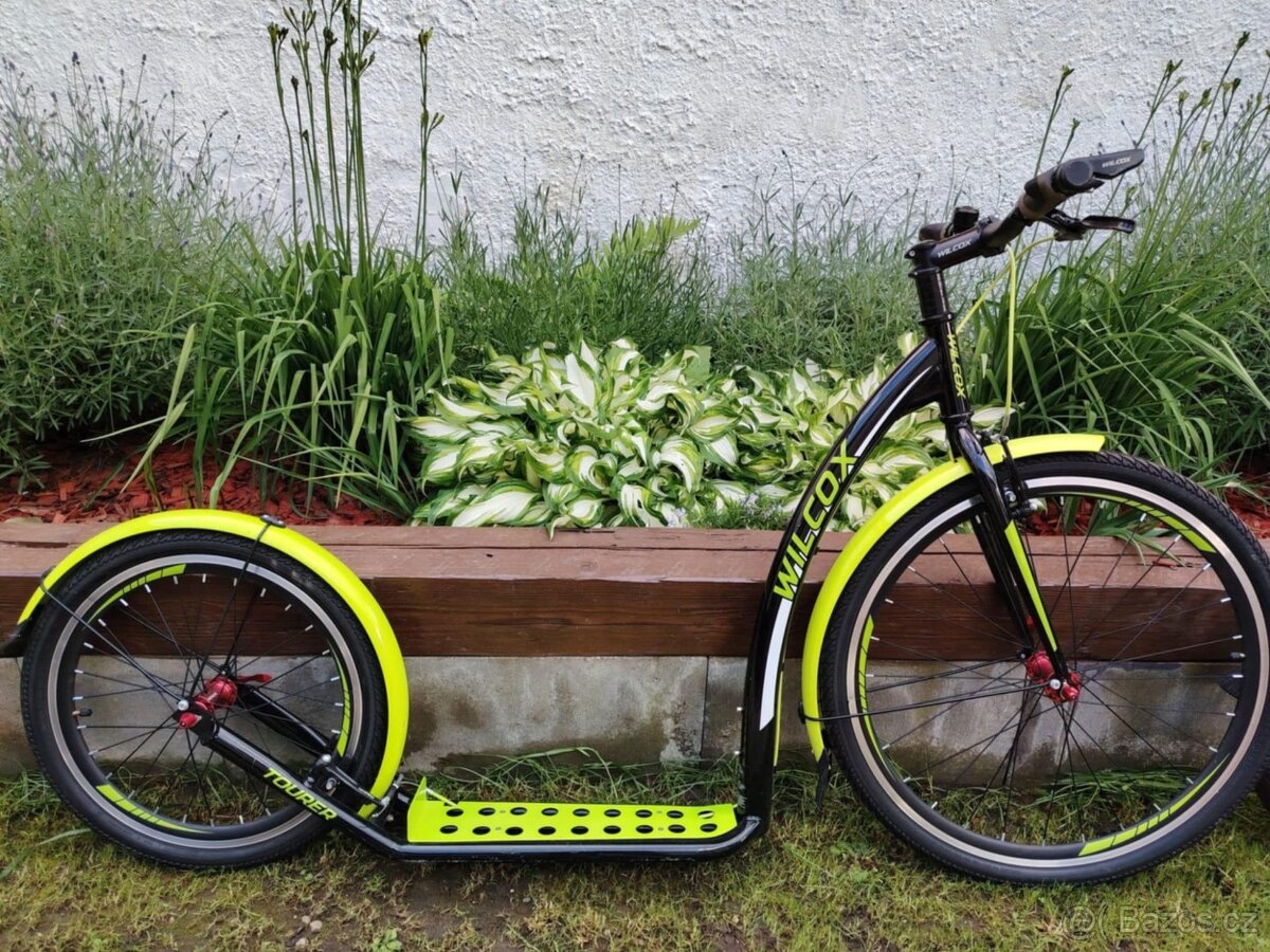 Koloběžka/ky Wilcox Tourer