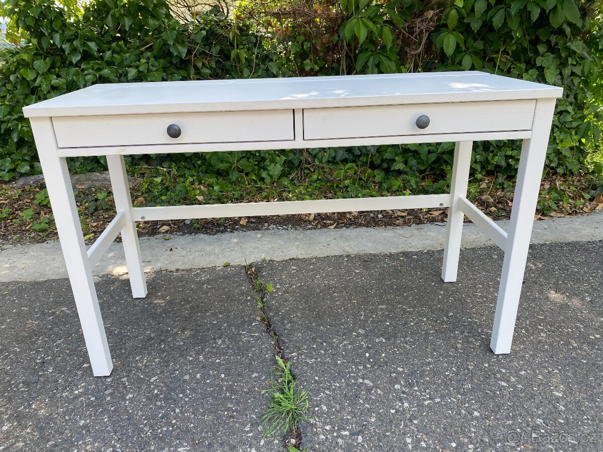 Psací stůl se 2 šuplíky IKEA Hemnes - bíl. mořidlo