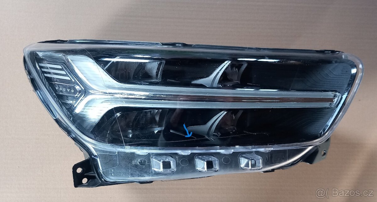 Pravé světlo Volvo XC40 3/2018-