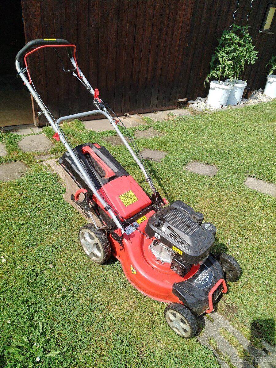 Sekačka Hecht 546 SX