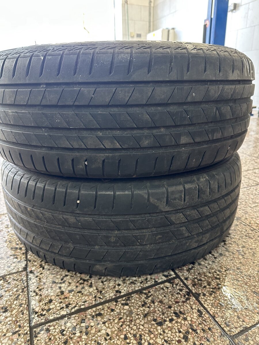 Letní pneu 2ks 225/55R18 98V Bridgestone