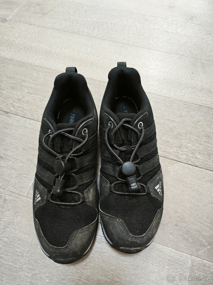 Dětské boty Adidas Terrex AX2R K velikost 34