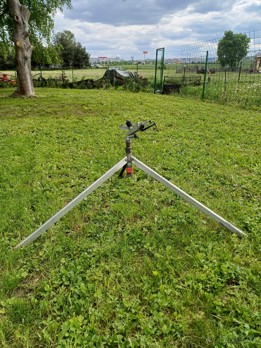Prodam -Kaca na zalevani postrikovac zavlaha.