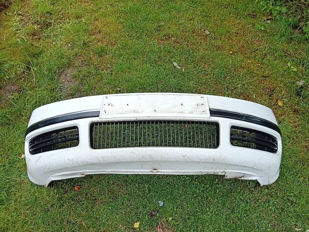 přední nárazník škoda superb 1 bílá 1026