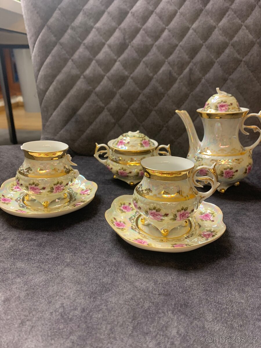 Perletovy porcelan