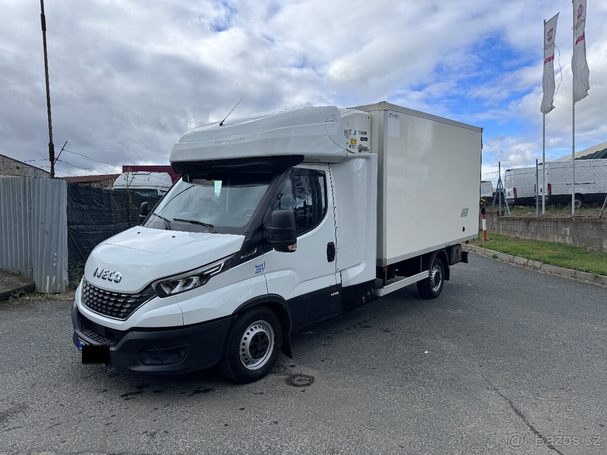 IVECO 35S18 3.0 HI-MATIC MRAZÁK -32 ZÁSUVKA LED