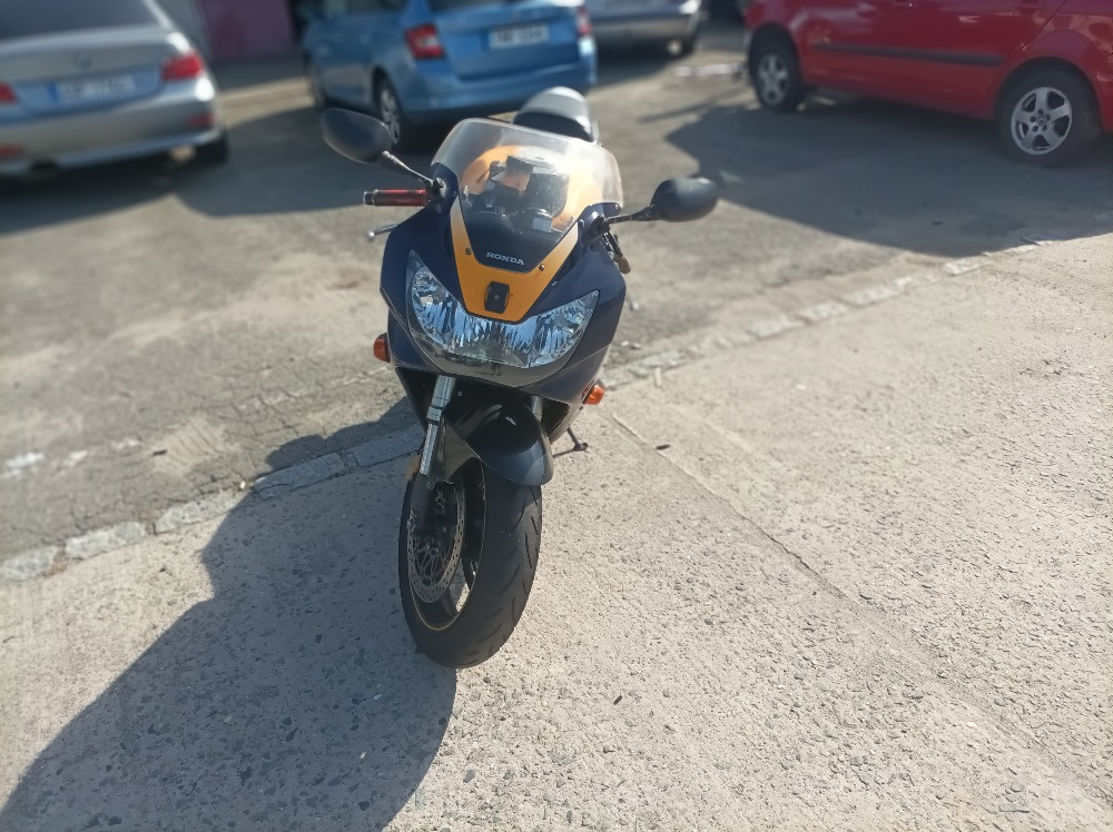 Honda CBR 900 rr 929