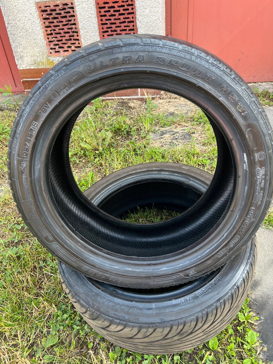 Pneu 195/45/15