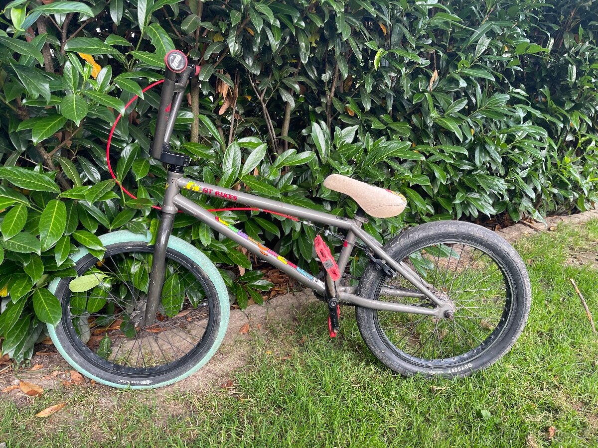 BMX kolo GT bikes