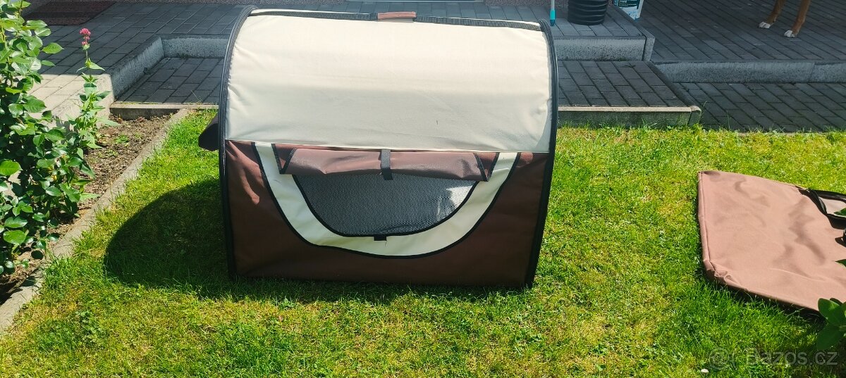 Přenosná bouda pro psa