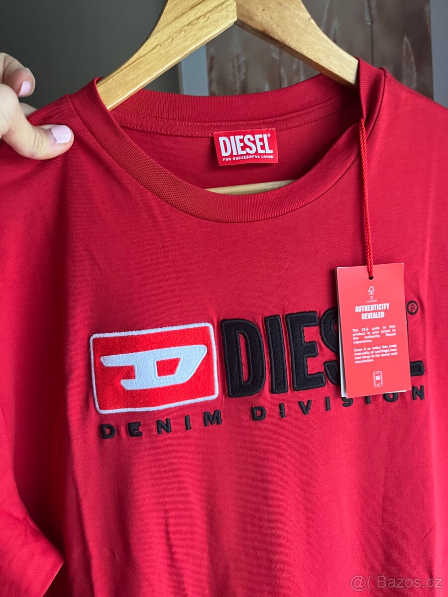 Diesel šaty veliskost L, jsou větší