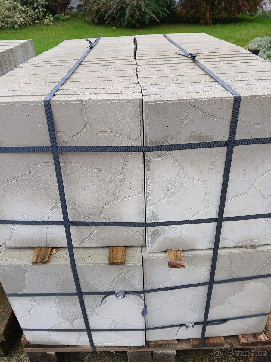 Betonová dlažba 35x35x4