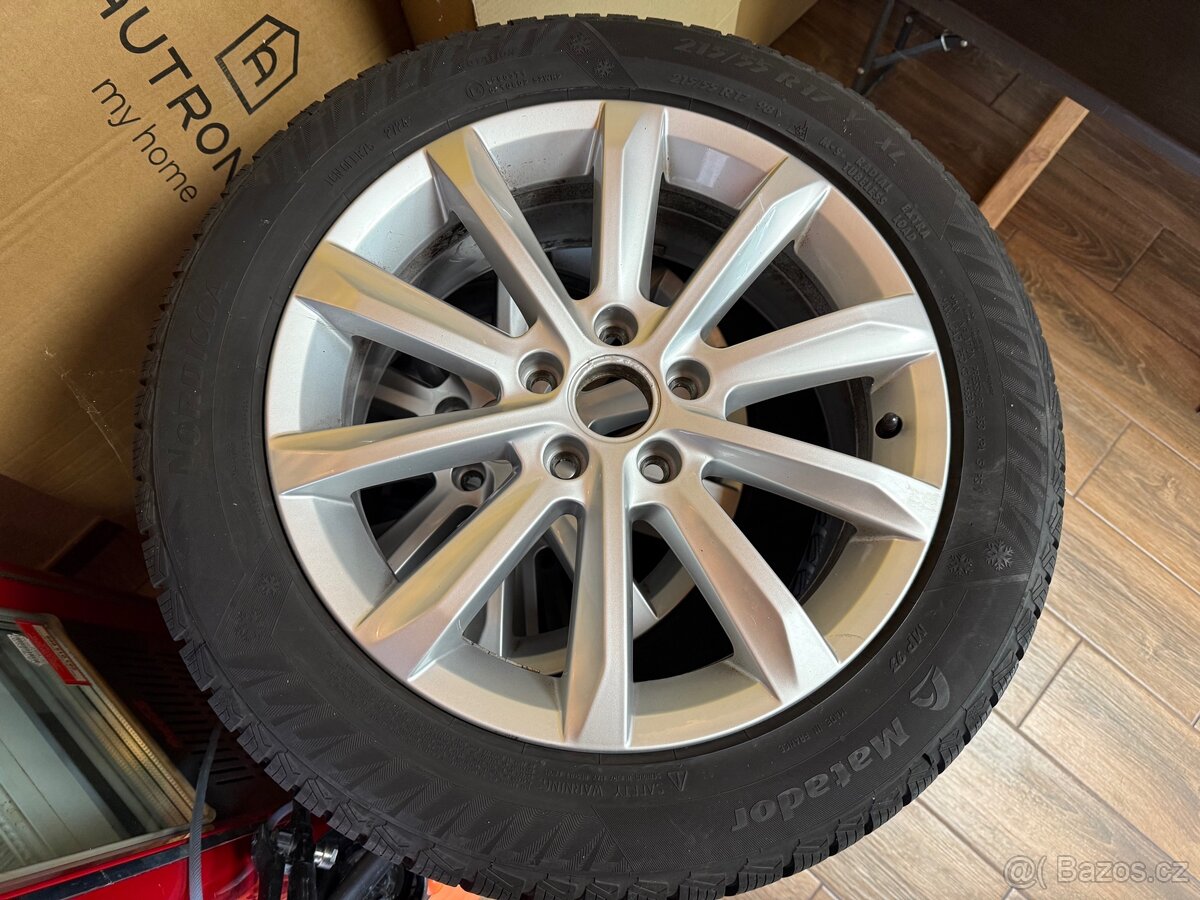 Originál alu kola VW Passat b8 5x112 R17 zimní dot 2724