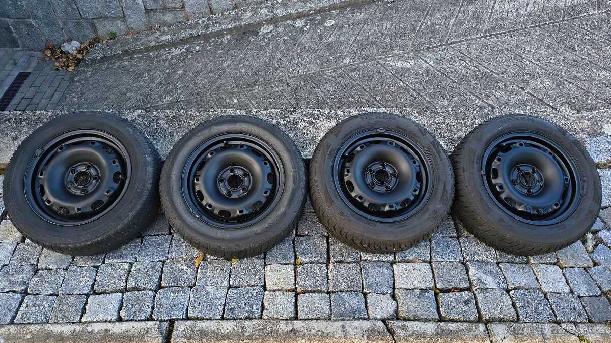 4ks plechové disky 14" 5x100 Fabia, 2x celoroční pneu NEXEN