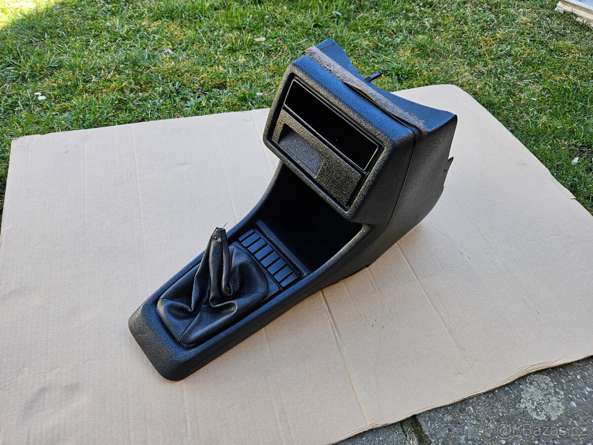 VW Golf 2 Jetta středový tunel panel