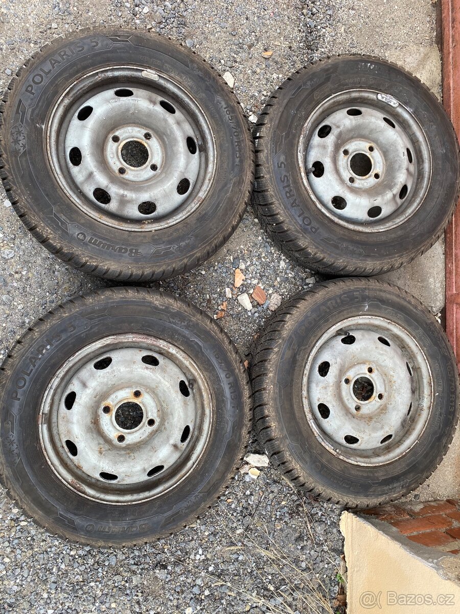 Plechové disky Renault 13, pneu Barum Polaris 5,165/70 R 13T