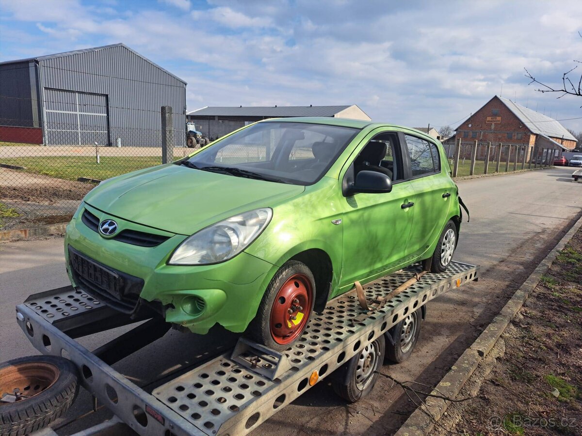 HYUNDAI i20 1.2 57kw G4LA, r.v.2009