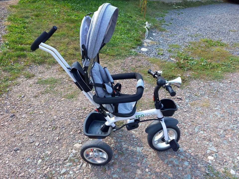 Tříkolka s otočným sedadlem ECOTOYS