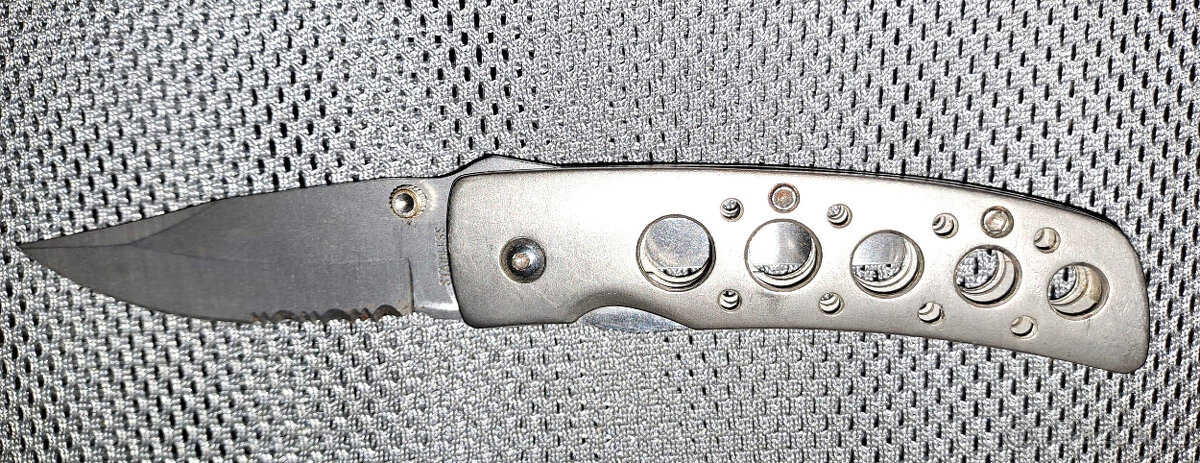 Zavírací nůž neznačený - nerez