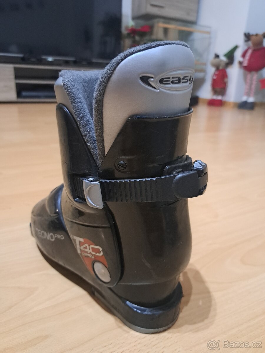 Dětské lyžáky,dětské lyžařské boty 273mm.SMS