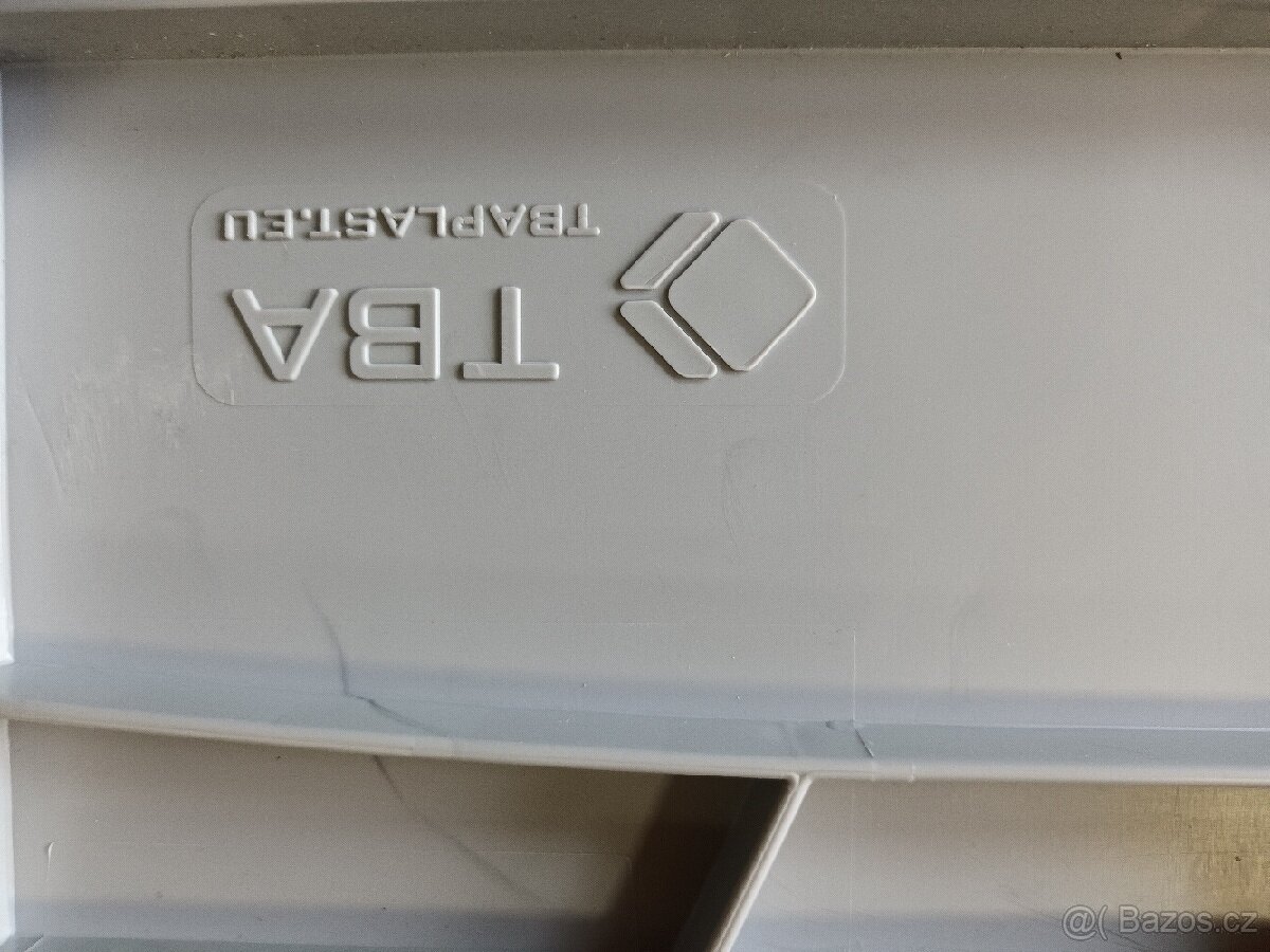 Euro přepravky 40x30cm šedé