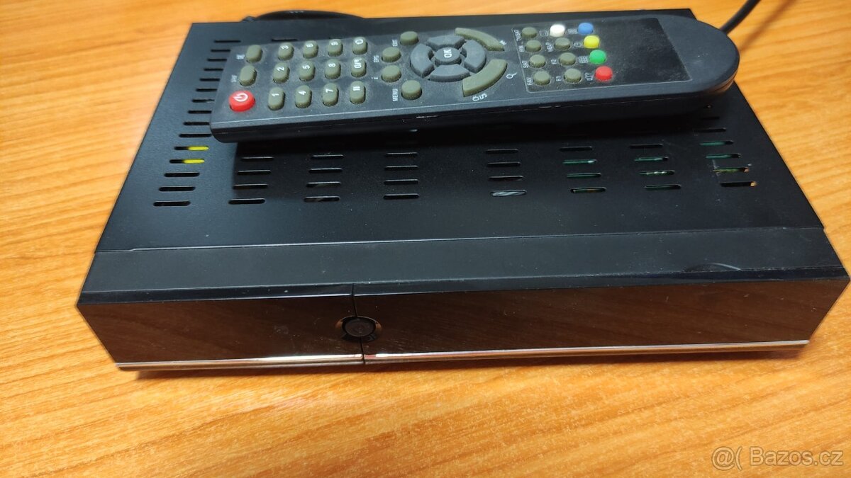 SATELITNÍ PŘIJÍMAČ-1