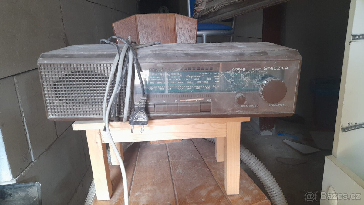 retro rádio - Sněžka