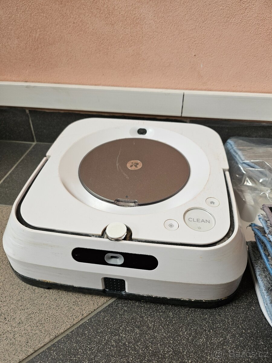 Robotický mop iRobot Braava Jet