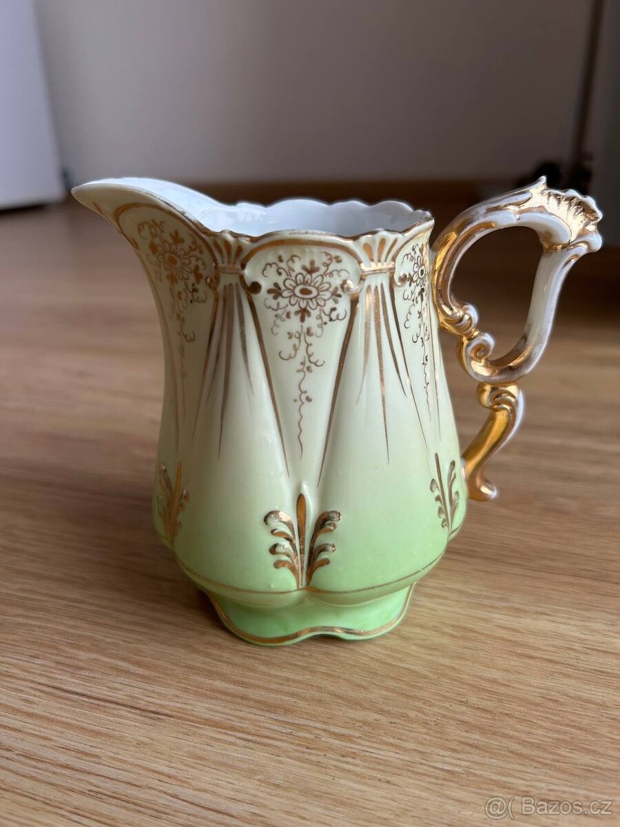 Hrnek, porcelán, starožitný, zdobený, zlacený