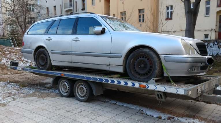 Mercedes benz W210 / S210 240 V6 LPG - zbylé díly