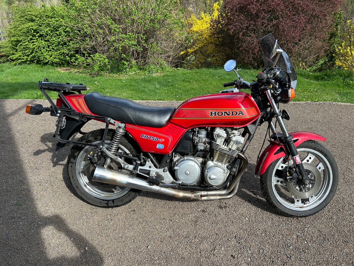 Honda CB750 F Boldor
