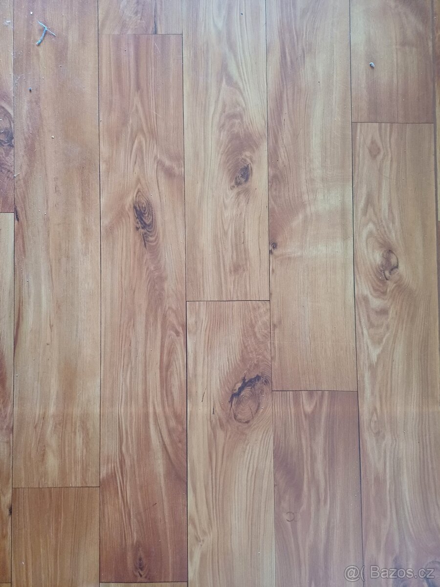 PVC/lino s dekorem dřevěných prken