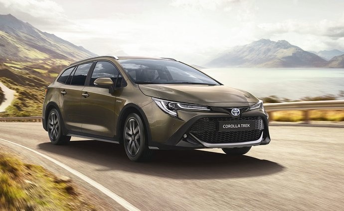 Toyota Corolla kapota - poptávka