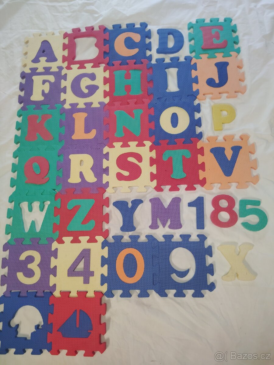 Pěnové puzzle