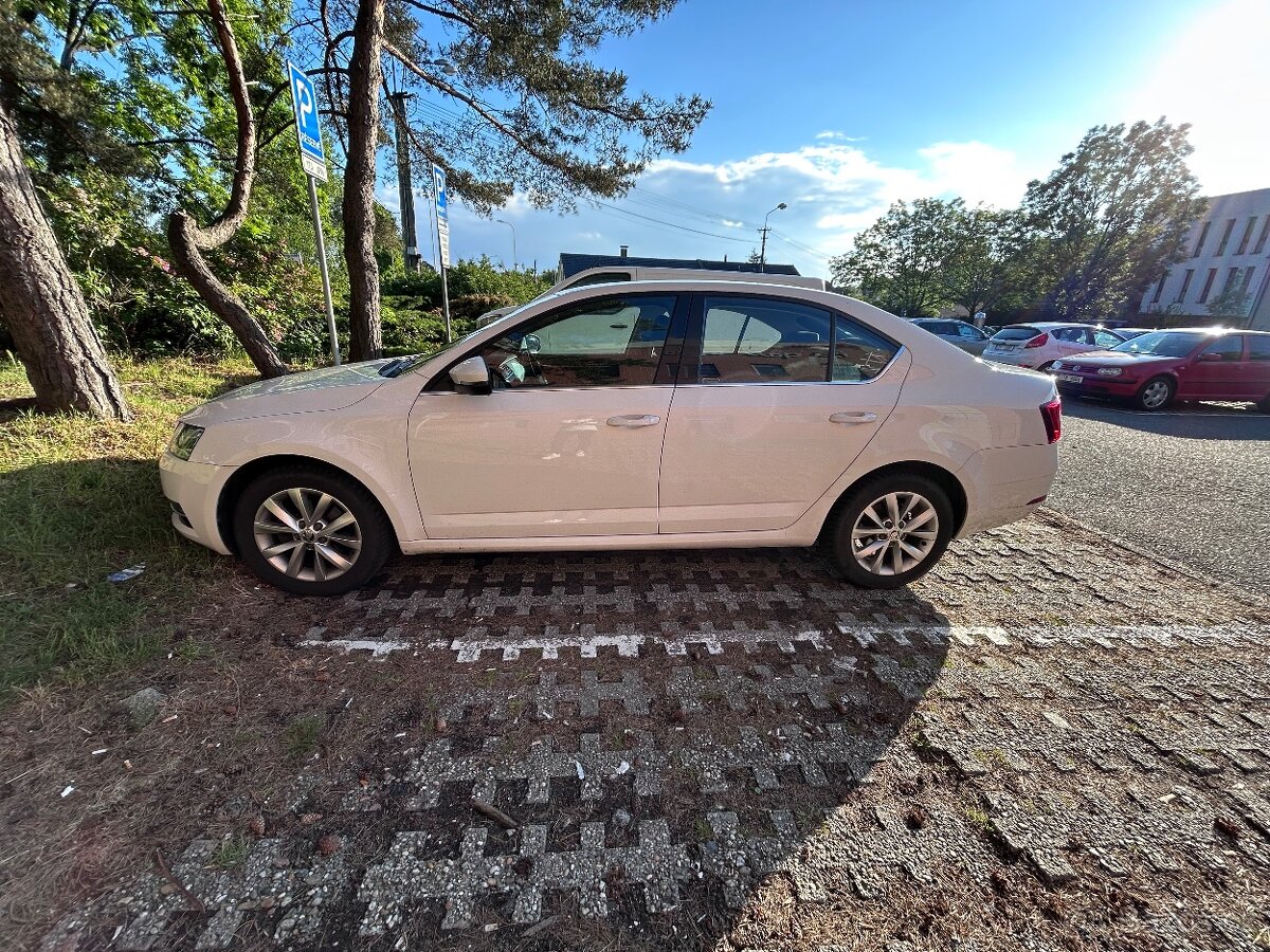 Škoda OCTAVIE 3 2018 1.0TSI STYLE