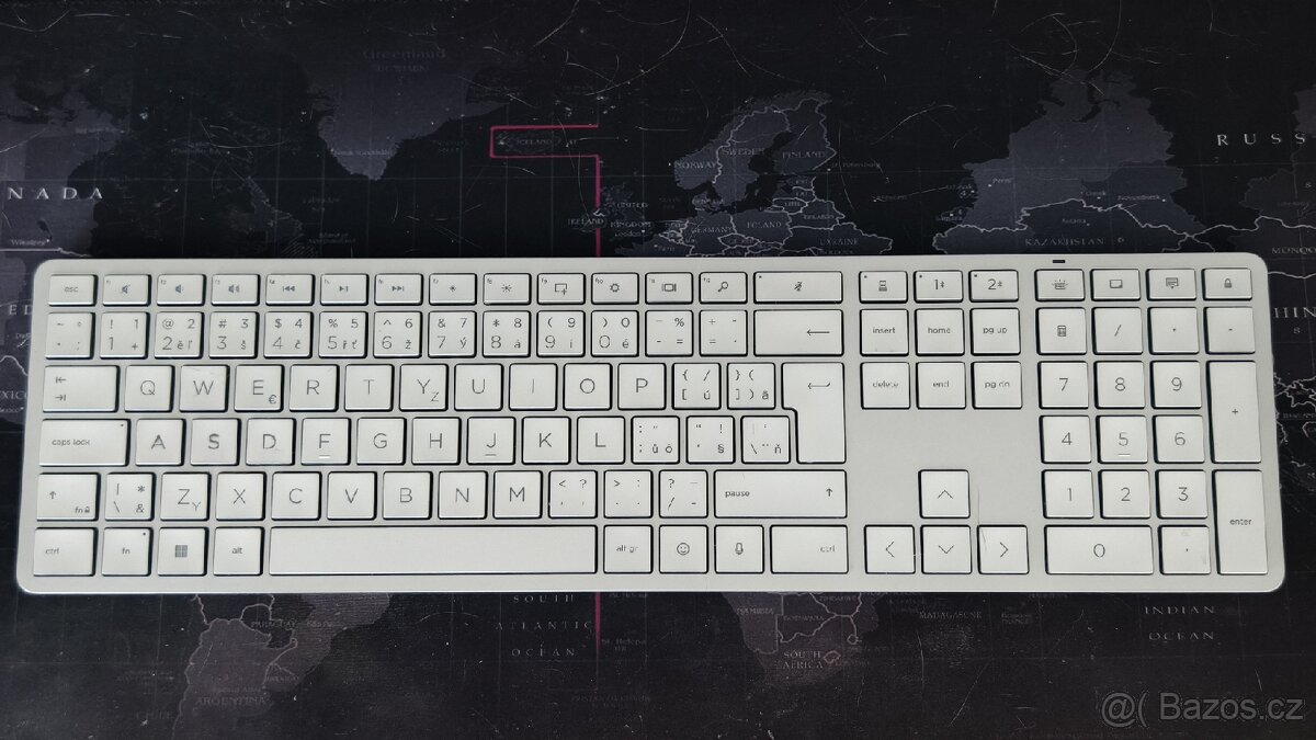 Bezdrátová klávesnice HP 970