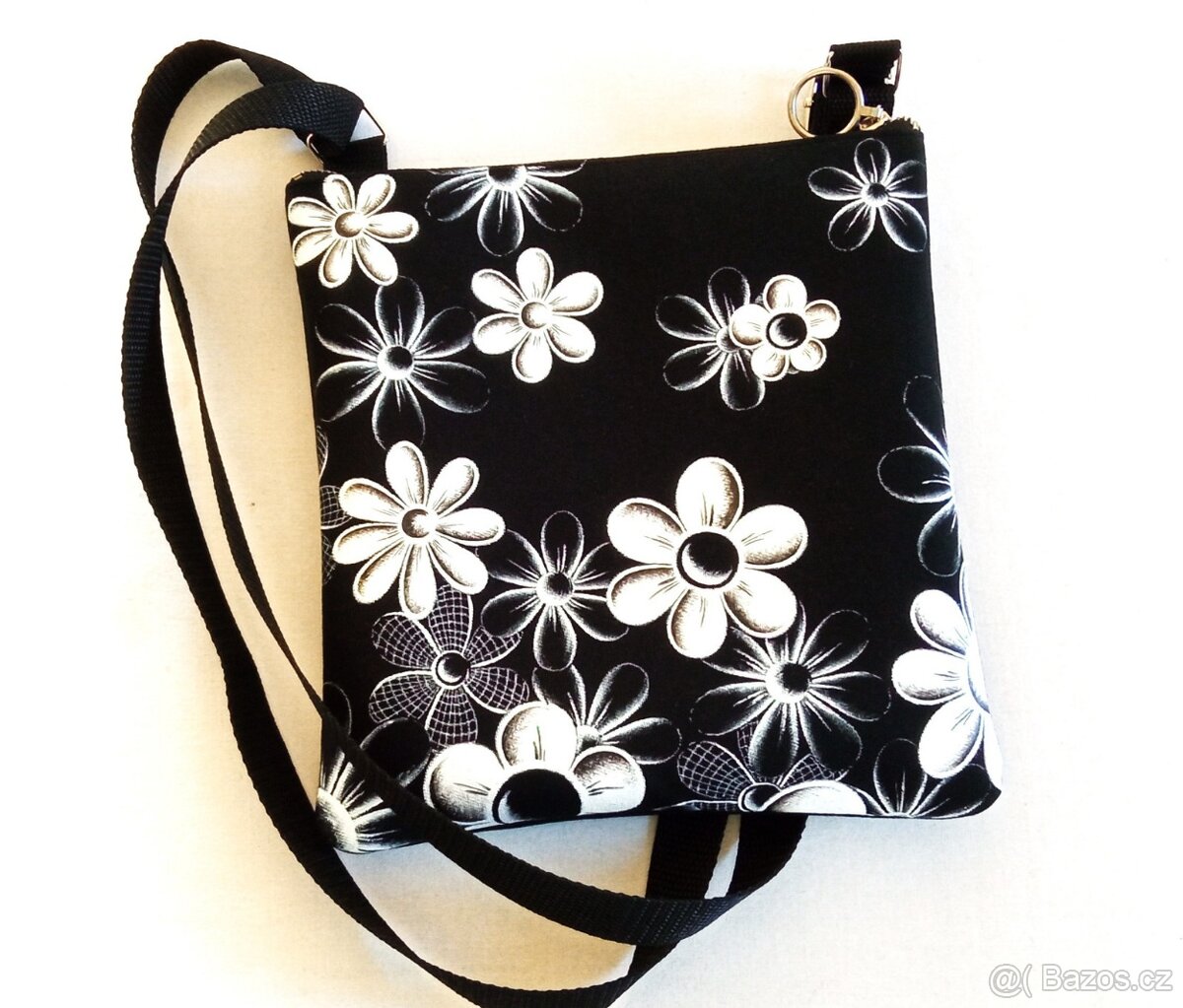 crossbody,taštička