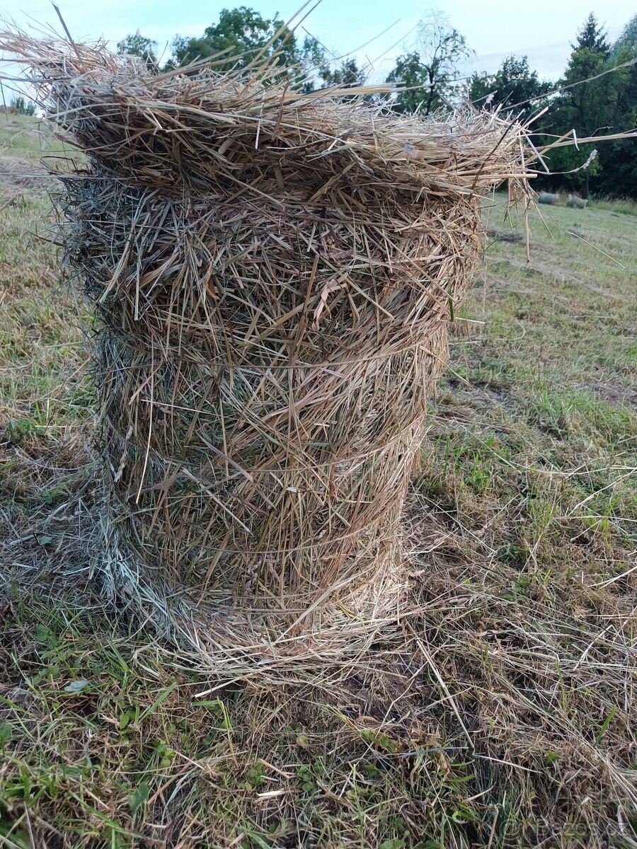 SENO - Malé balíky