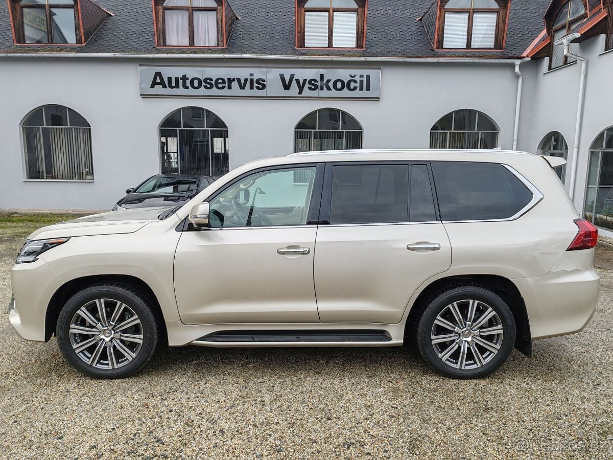 Lexus LX 570, rv. 2017, 282 kW, 7.míst, najeto 28.321 Km