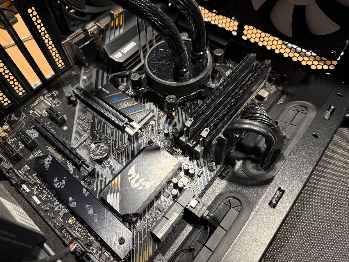 ASUS TUF GAMING B550-PLUS v záruce 2/2026