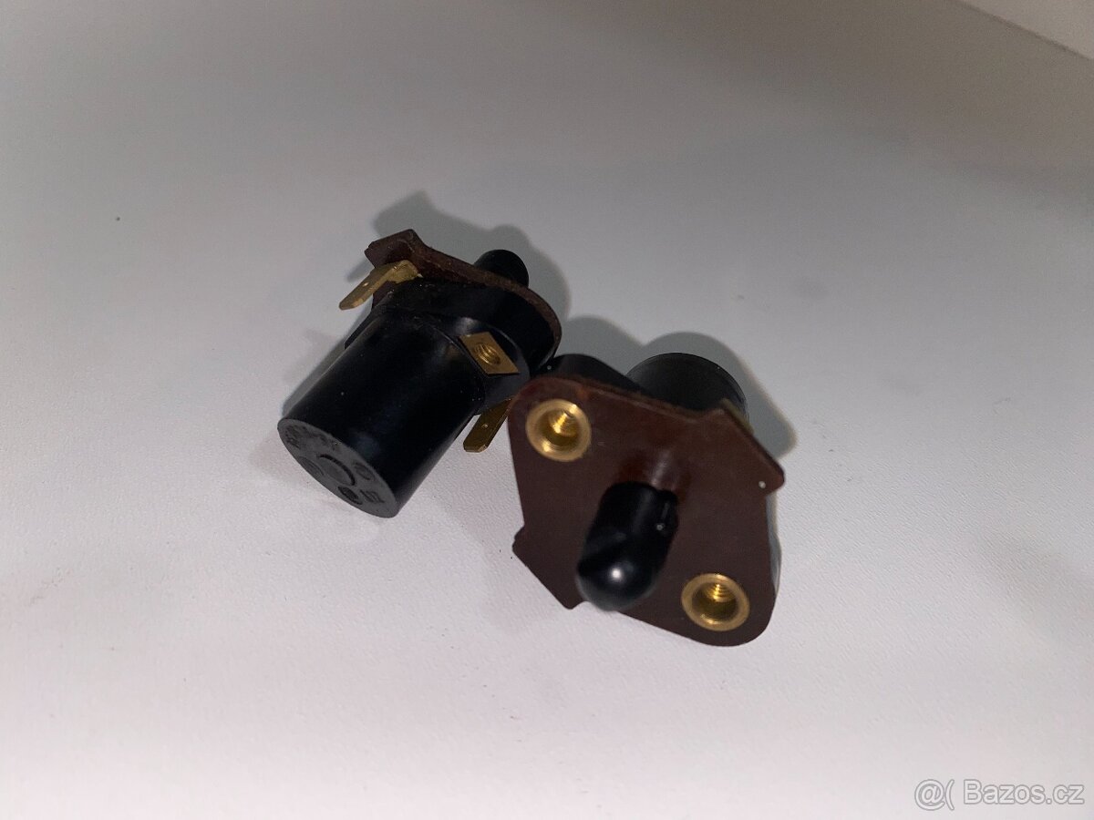 Škoda 100, 110, 110R, 110 R ... nové dverové spínače