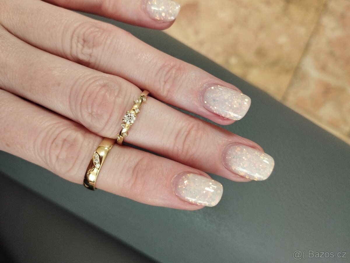 Zásnubní a snubní prsteny zlaté s brilianty s certifikáty