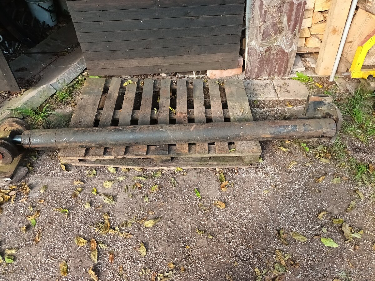 Pístnice dvhm desta