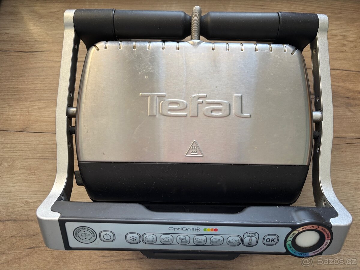 Kontaktní gril Tefal GC712D OptiGrill+