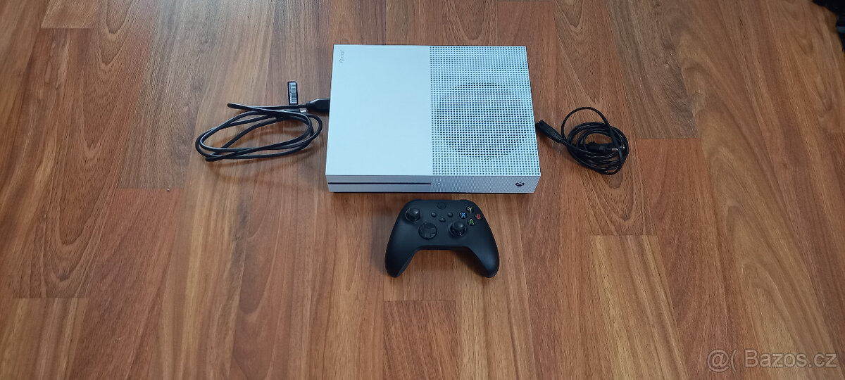 XBOX ONE S 500GB