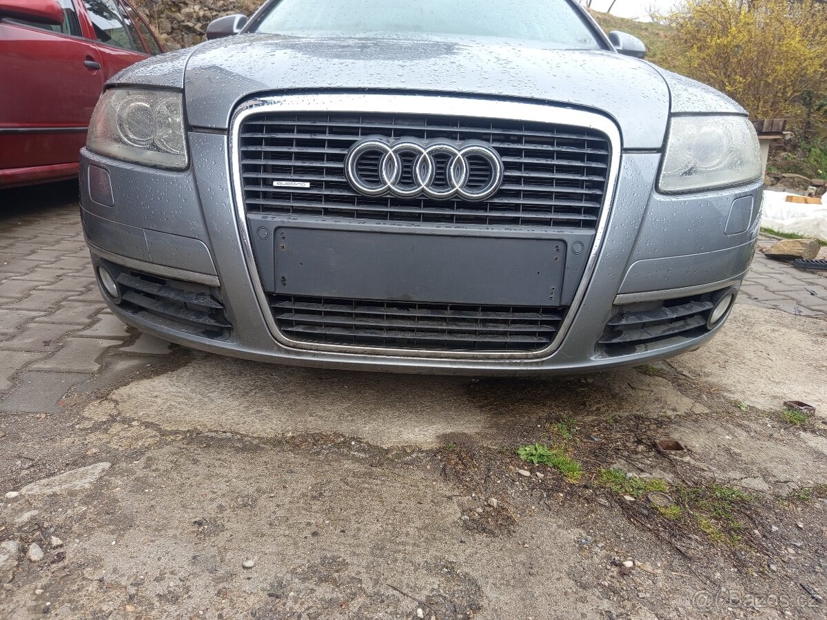 Nárazník Audi A6C6 LY7G