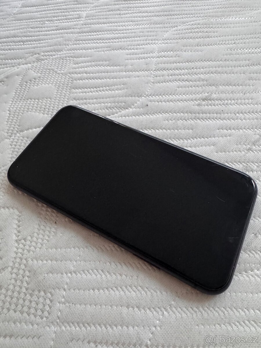 Iphone 11 blokovaný